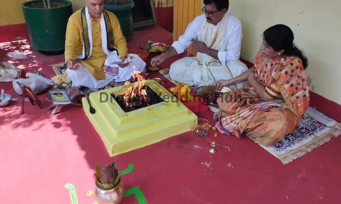 Astrologer Dhananjay Singh